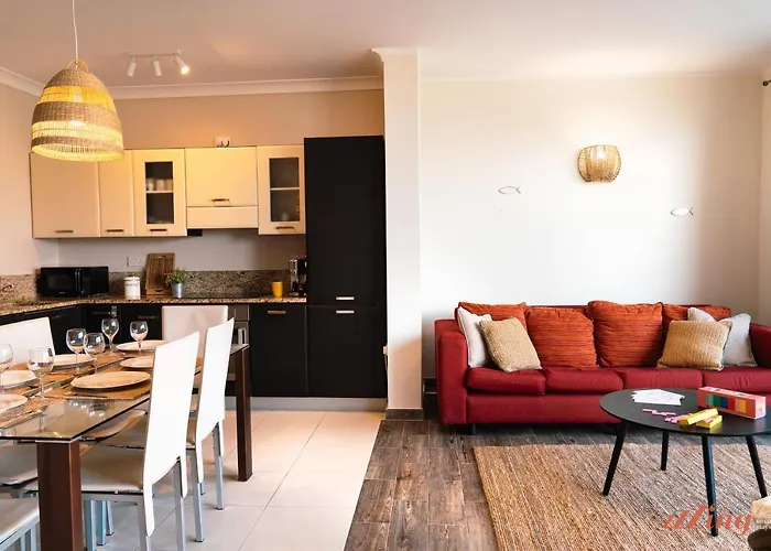 A In With Gorgeous Views *