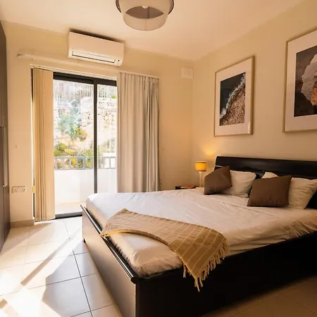 A In With Gorgeous Views * Mellieha