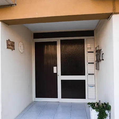 Apartment A In With Gorgeous Views *