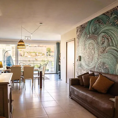 A In With Gorgeous Views شقة